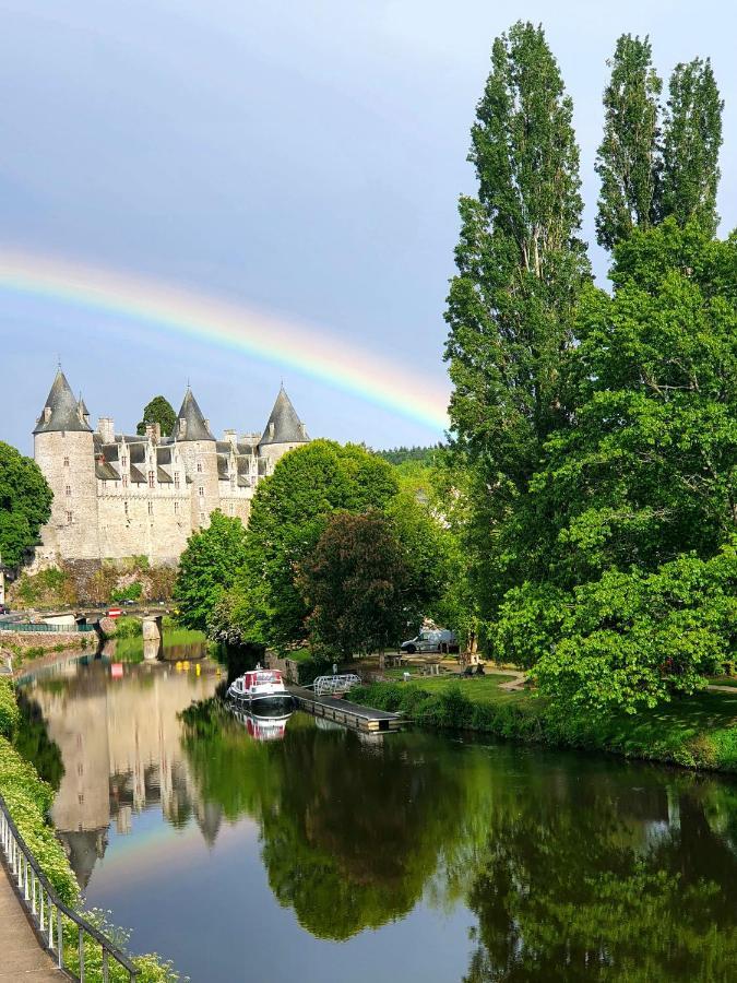 Aux Lits Du Canal Josselin Exteriör bild