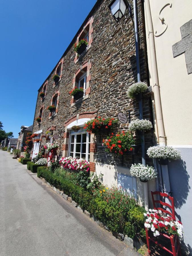 Aux Lits Du Canal Josselin Exteriör bild